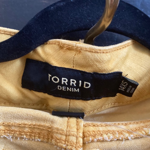 Set of 2 Torrid Jegging Skinny Super Stretch High-Rise Jean sz 14XS - Picture 4 of 9